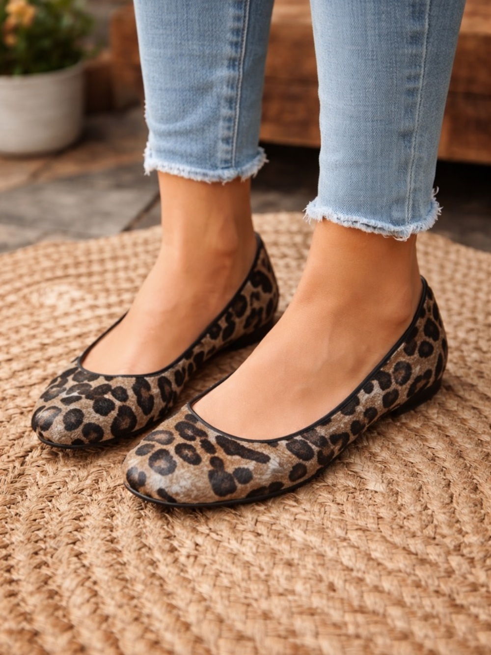 Cole Haan Leopard Print Calf Hair Ballet Flats Nike Air 7.5B Animal Print Brown